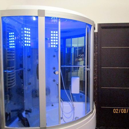 Apartment In The Centre Of إلفيف المظهر الخارجي الصورة