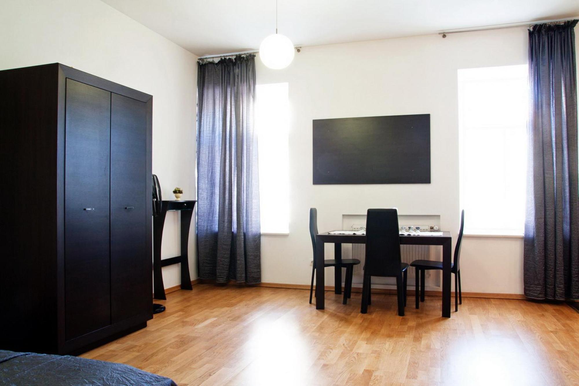 Apartment In The Centre Of إلفيف الغرفة الصورة