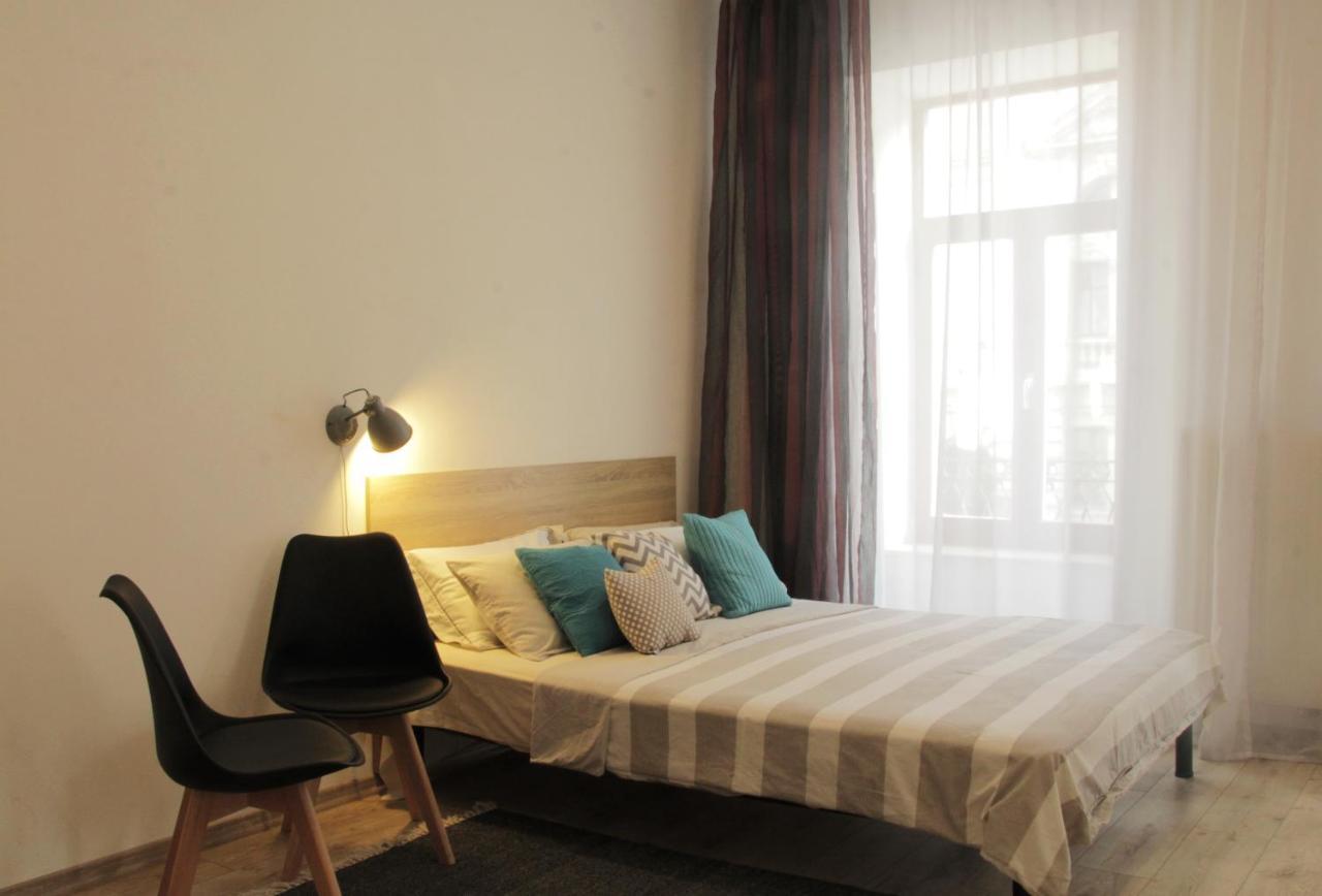 Apartment In The Centre Of إلفيف المظهر الخارجي الصورة