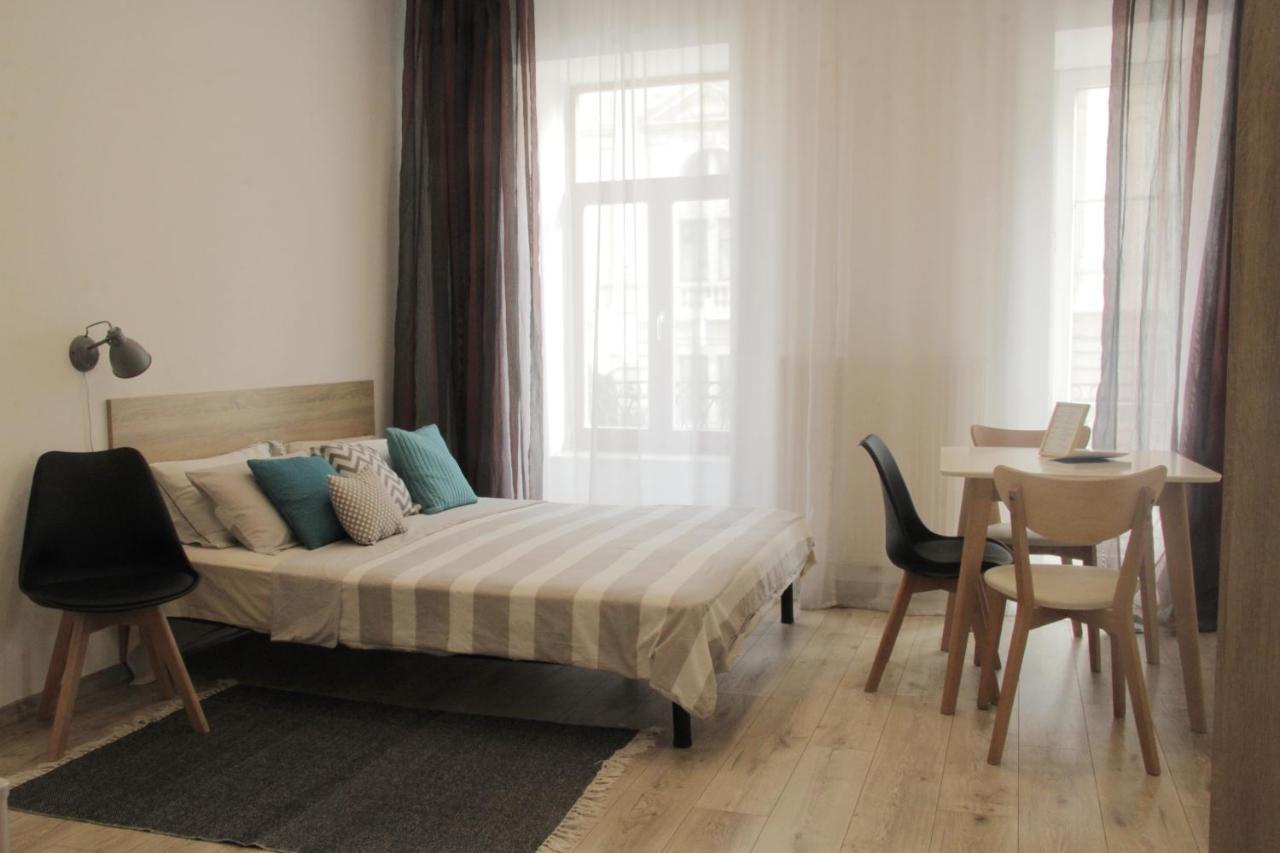 Apartment In The Centre Of إلفيف المظهر الخارجي الصورة