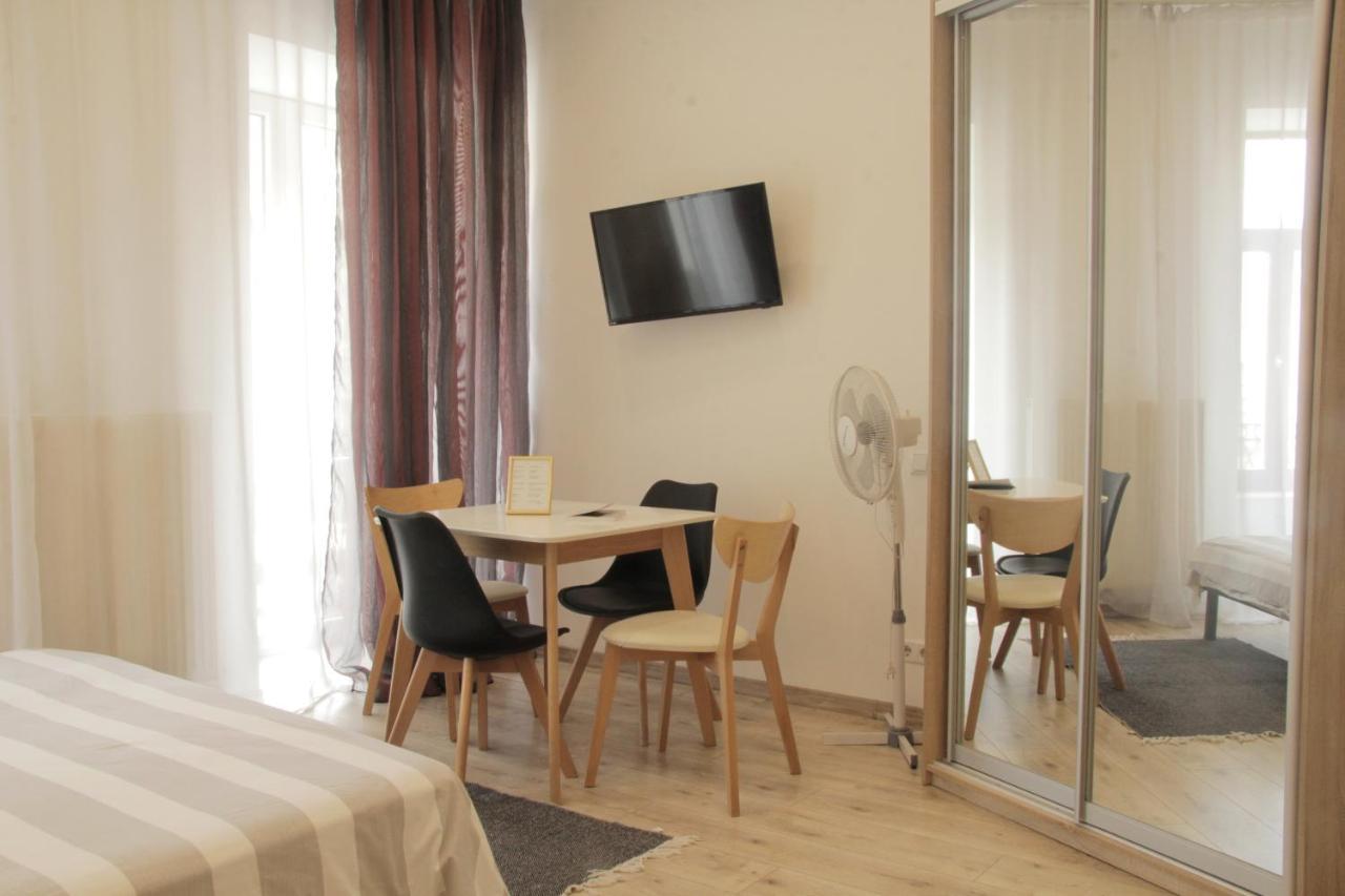 Apartment In The Centre Of إلفيف المظهر الخارجي الصورة