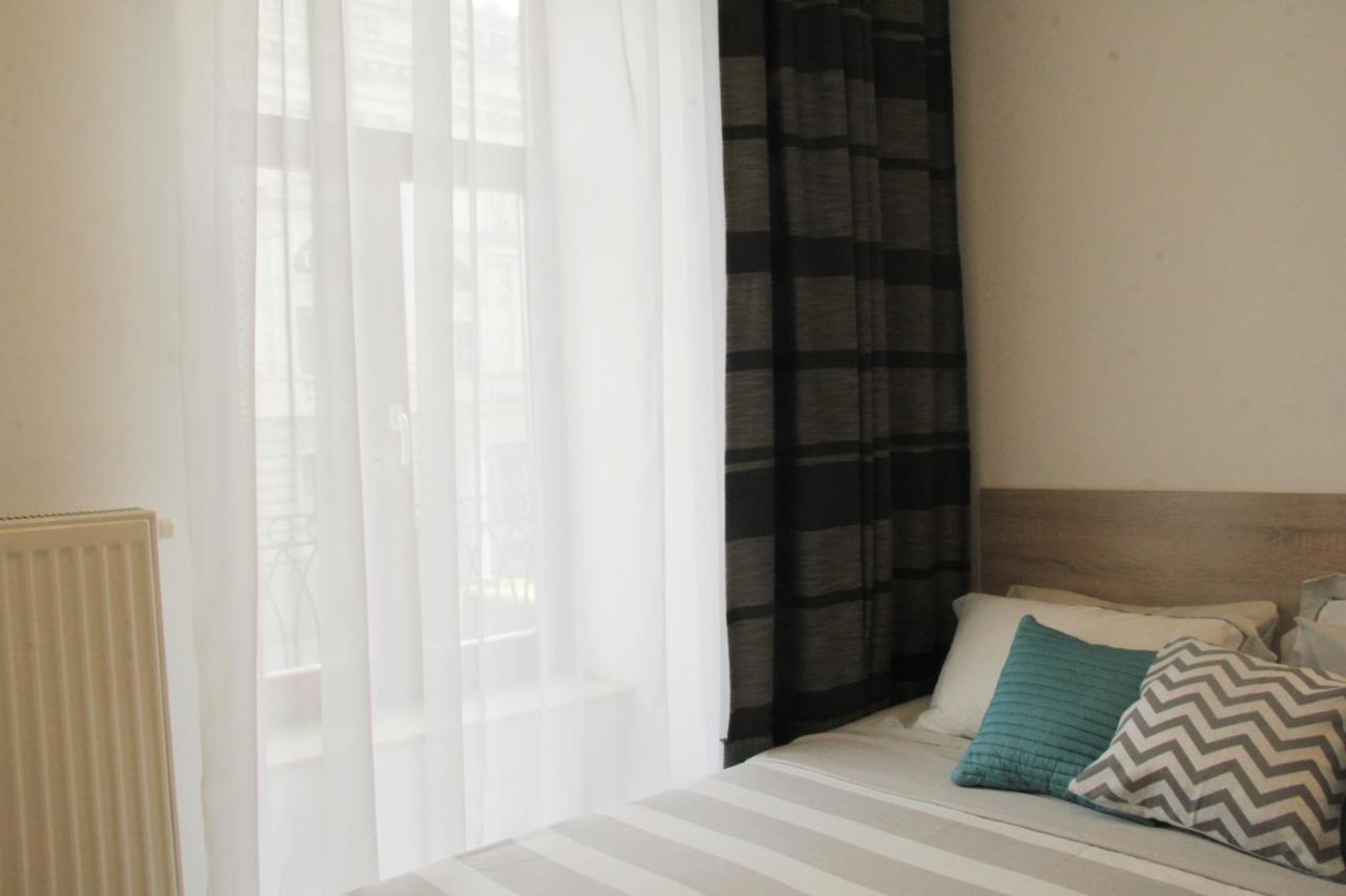 Apartment In The Centre Of إلفيف المظهر الخارجي الصورة