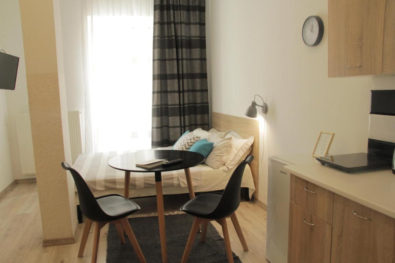 Apartment In The Centre Of إلفيف المظهر الخارجي الصورة